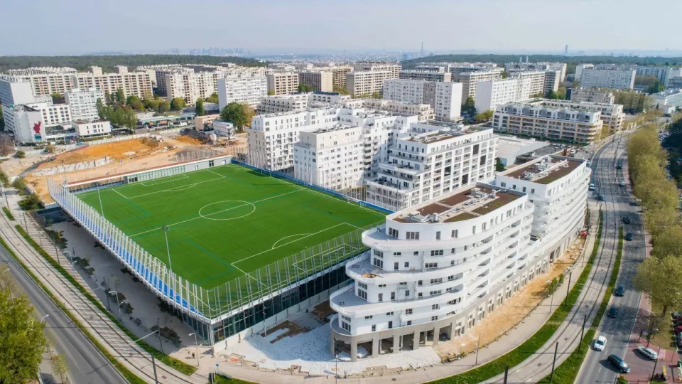 Vue aérienne du complexe sportif de la Pointe de Trivaux